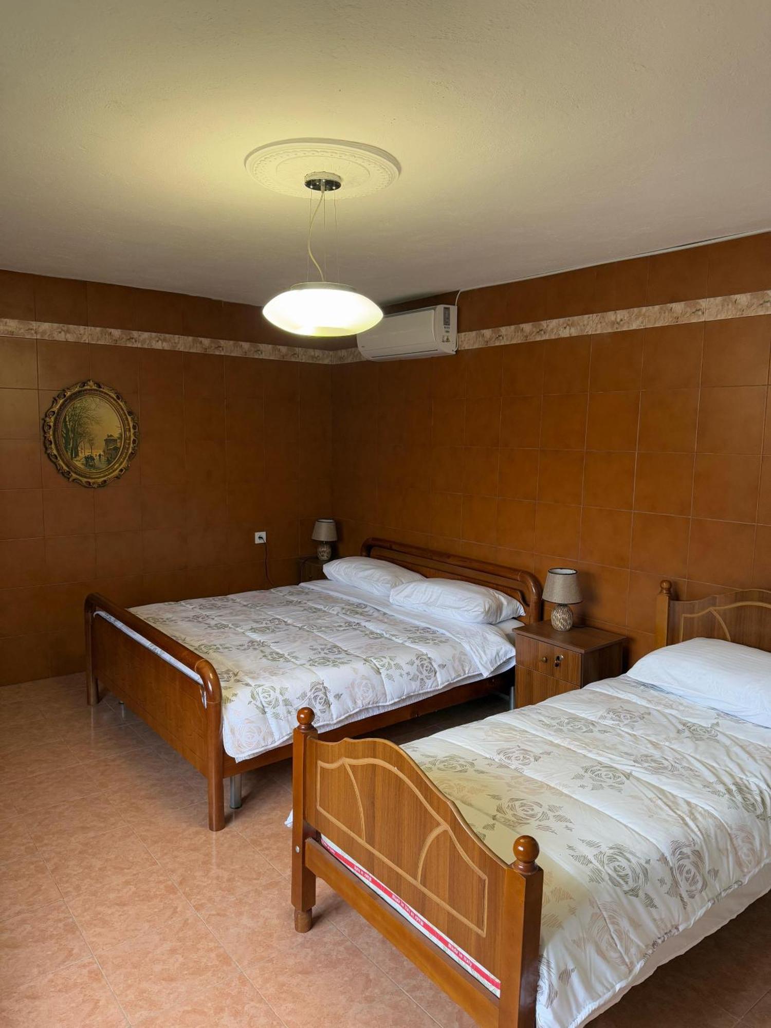 Shkodra Guest House 2 Eksteriør billede