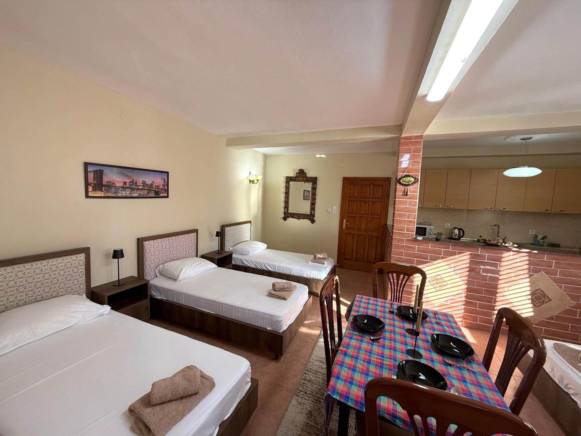Shkodra Guest House 2 Eksteriør billede
