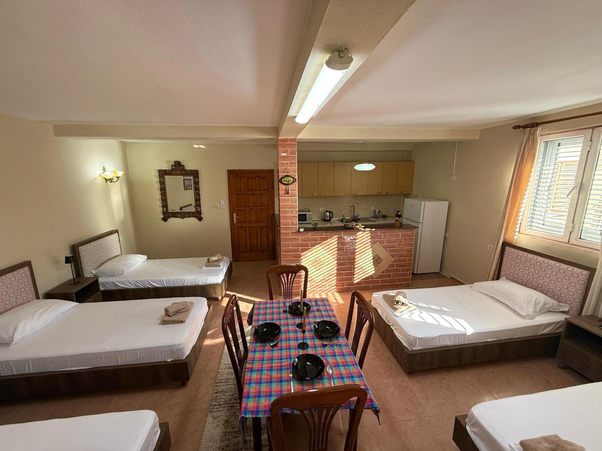 Shkodra Guest House 2 Eksteriør billede