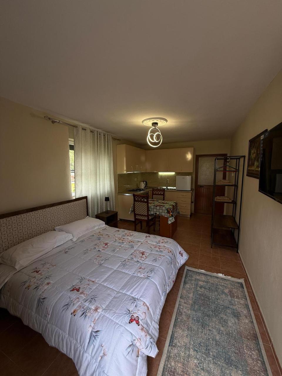Shkodra Guest House 2 Eksteriør billede