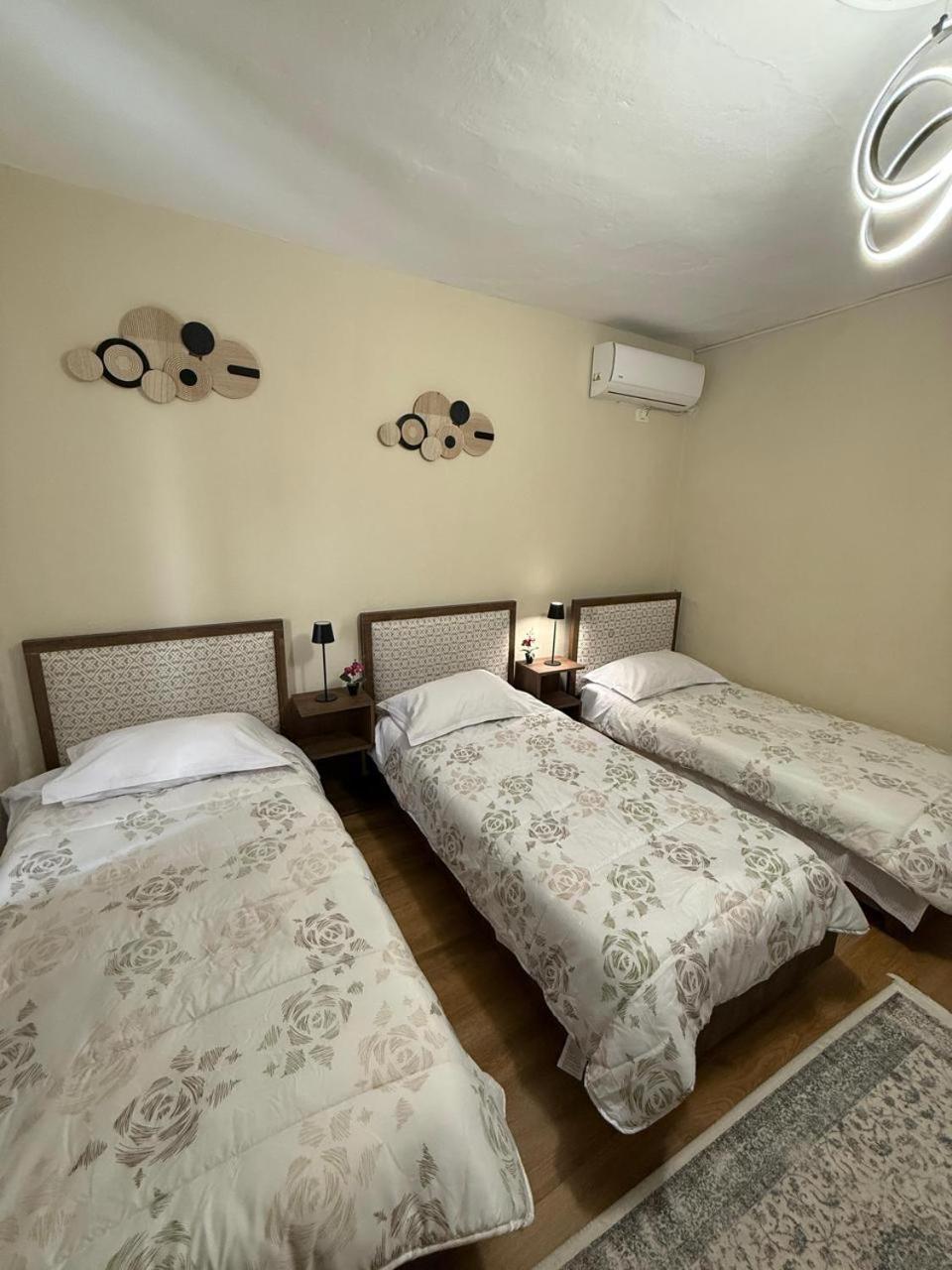 Shkodra Guest House 2 Eksteriør billede